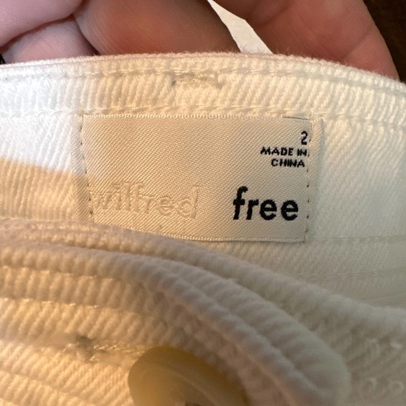 Aritzia Wilfred Free Kelly Twill Tailored Short White Cotton Denim Size 2 - Picture 6 of 8